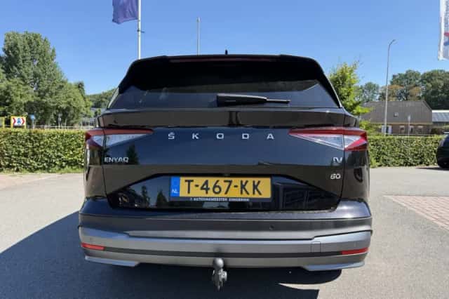 Škoda Enyaq (2023) thumbnail 6