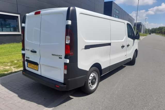 Renault Trafic (2019) thumbnail 3
