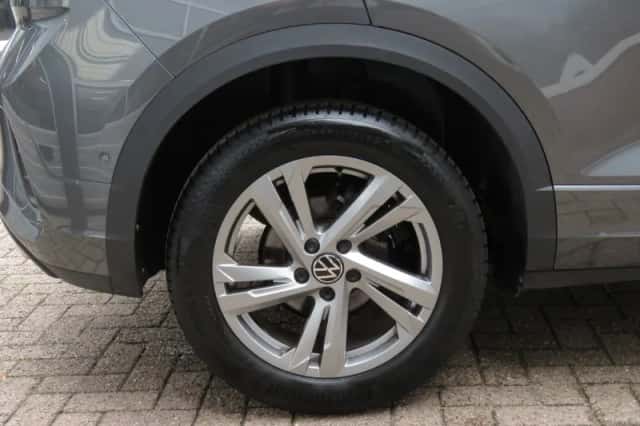 Volkswagen T-Roc (2025) thumbnail 6