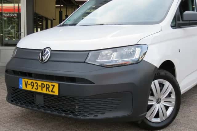 Volkswagen Caddy (2022) thumbnail 3