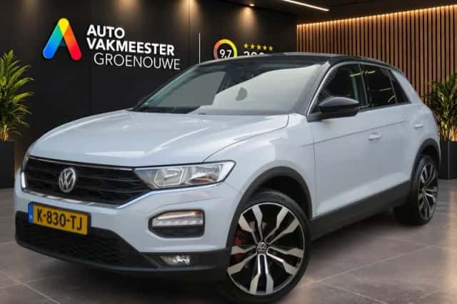 Volkswagen T-Roc (2019) thumbnail 1