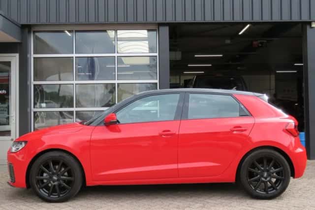 Audi A1 (2021) thumbnail 3