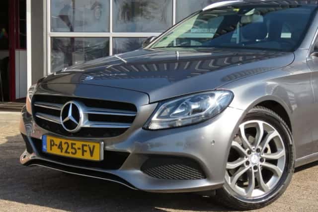 Mercedes-Benz C-Klasse (2016) thumbnail 4