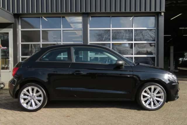 Audi A1 (2012) thumbnail 6