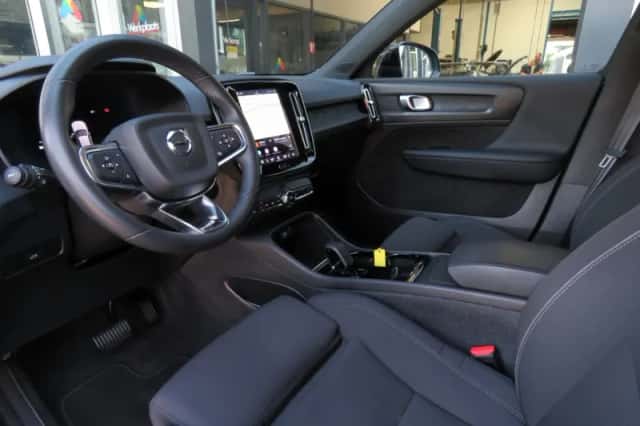 Volvo XC40 (2022) thumbnail 5