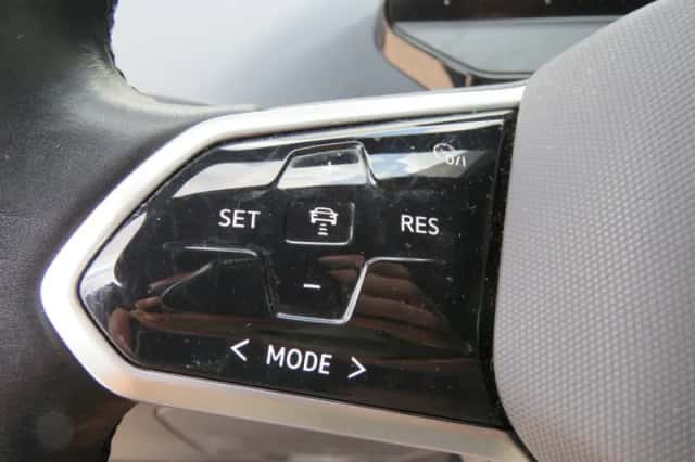 Volkswagen ID.4 (2021) thumbnail 4