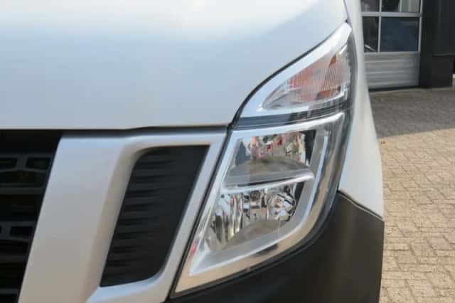 Nissan NV400 (2017) thumbnail 4