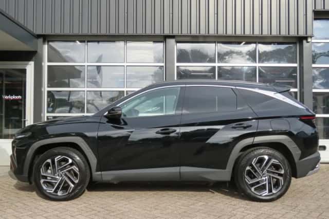Hyundai Tucson (2025) thumbnail 3