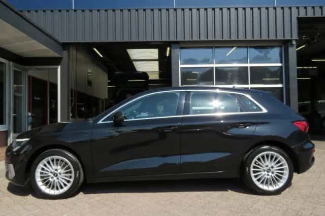 Audi A3 (2021) thumbnail 6