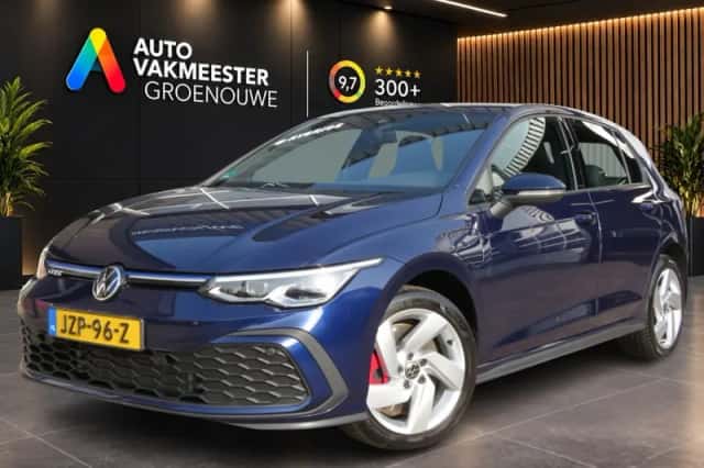 Volkswagen Golf (2021) thumbnail 1