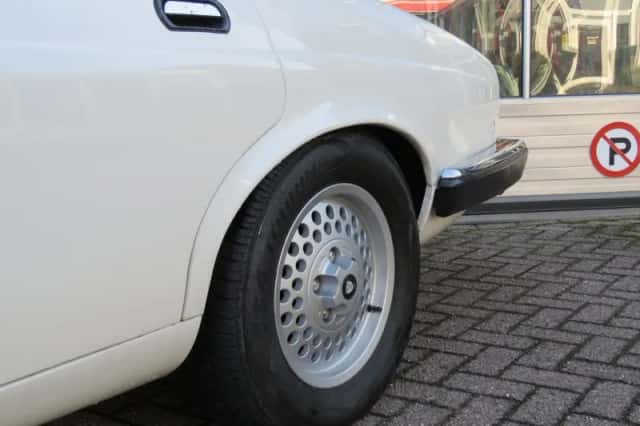 Jaguar XJ (1986) thumbnail 6