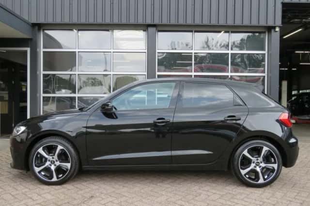 Audi A1 (2024) thumbnail 3