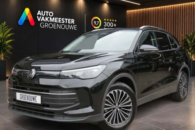 Volkswagen Tiguan (2025) thumbnail 1