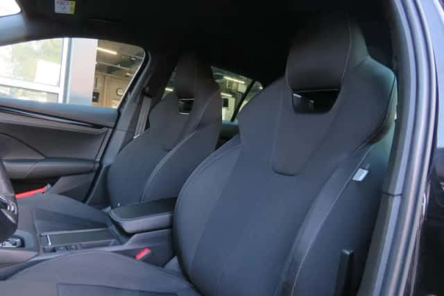 Škoda Octavia (2021) thumbnail 4