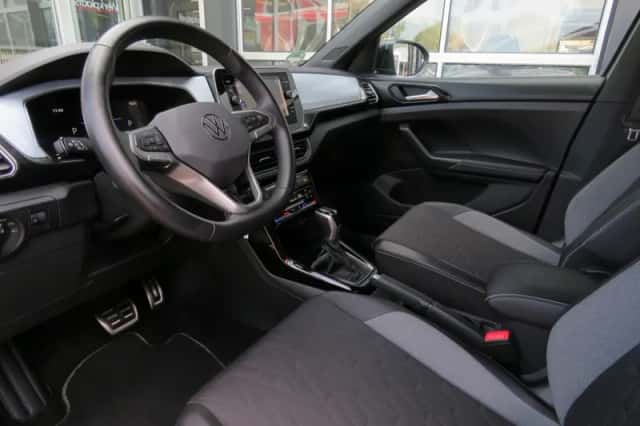 Volkswagen T-Cross (2025) thumbnail 4
