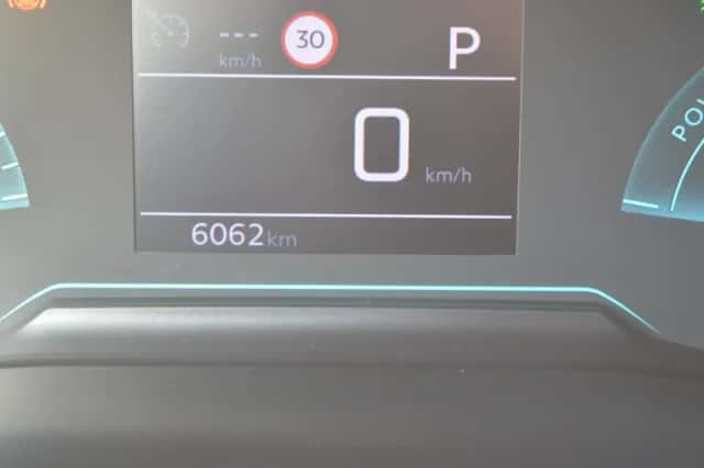 Peugeot 208 (2024) thumbnail 3