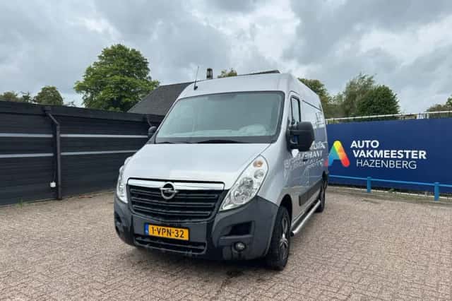 Opel Movano (2011) thumbnail 2