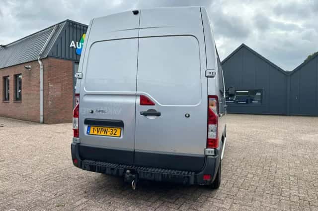 Opel Movano (2011) thumbnail 6