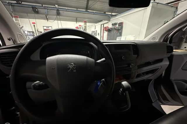 Peugeot Expert (2018) thumbnail 6