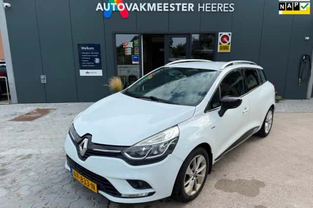 Renault Clio (2017) thumbnail 1