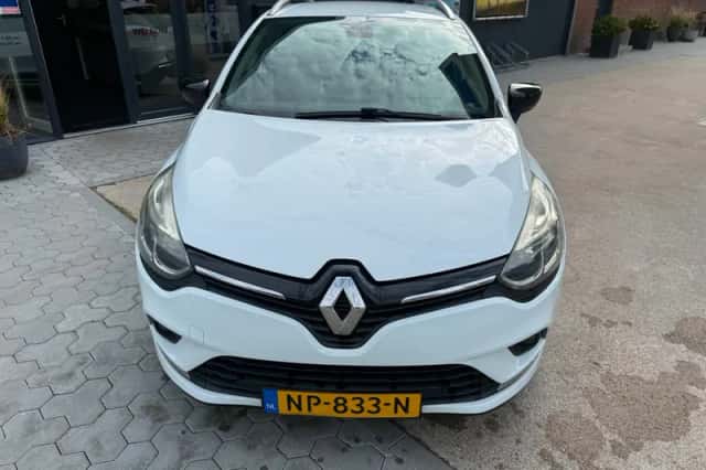 Renault Clio (2017) thumbnail 2