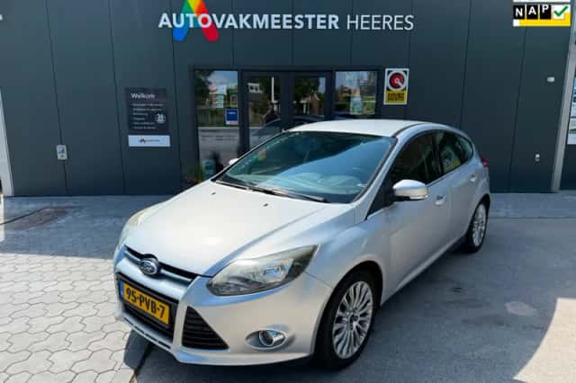 Ford Focus (2011) thumbnail 1