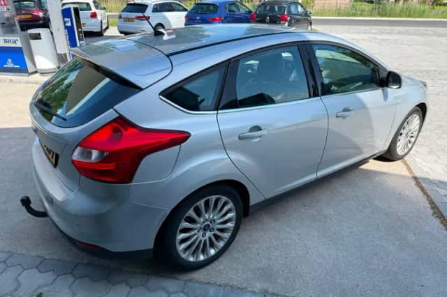 Ford Focus (2011) thumbnail 5