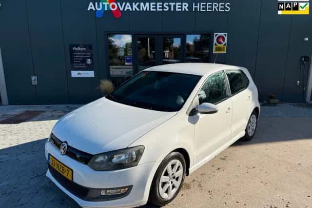 Volkswagen Polo (2010) thumbnail 1