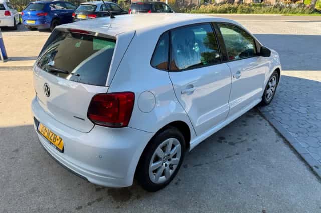 Volkswagen Polo (2010) thumbnail 5
