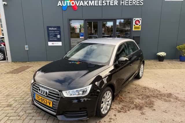 Audi A1 (2017) thumbnail 1