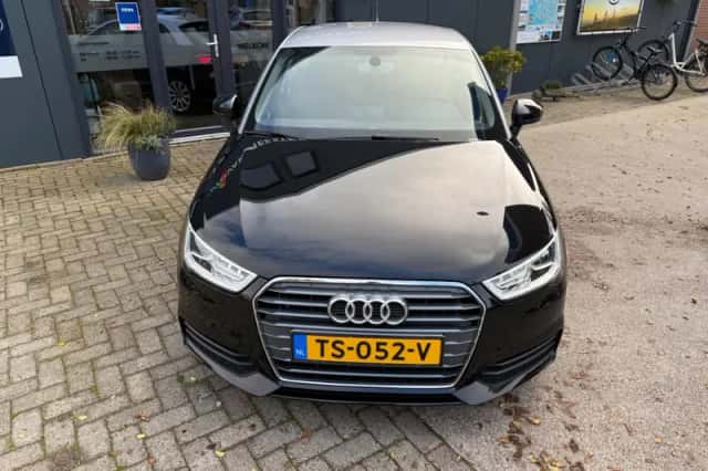 Audi A1 (2017) thumbnail 2