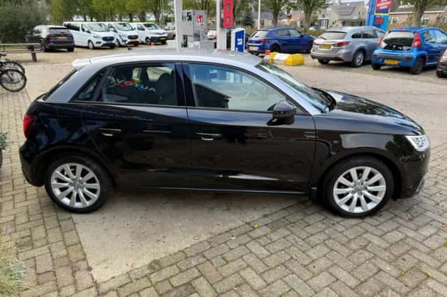 Audi A1 (2017) thumbnail 4