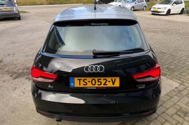 Audi A1 (2017) thumbnail 6