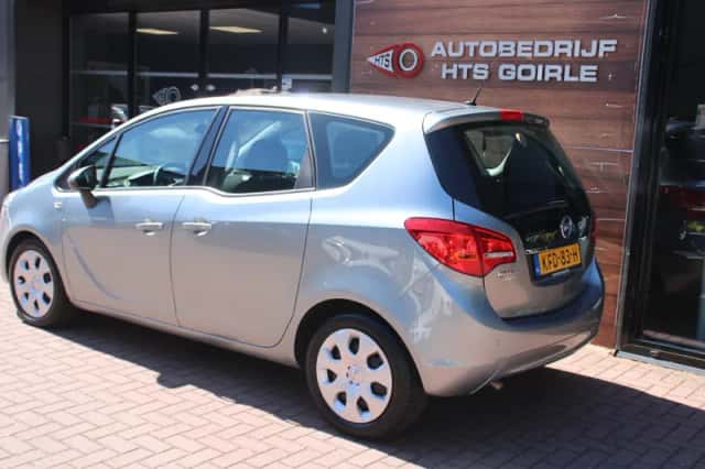 Opel Meriva (2014) thumbnail 3