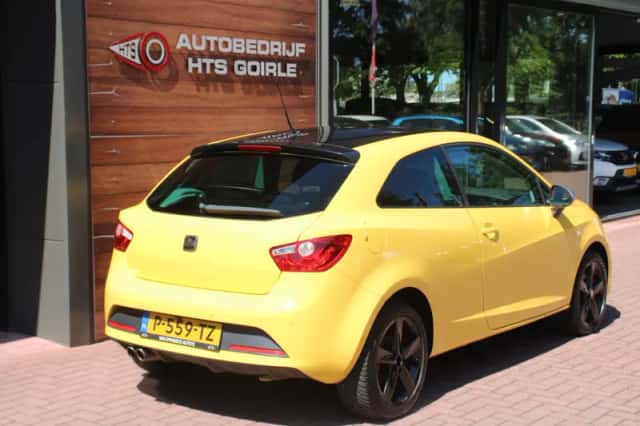 SEAT Ibiza (2011) thumbnail 5