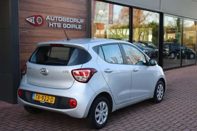 Hyundai i10 (2019) thumbnail 4