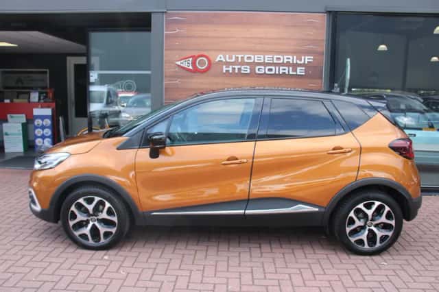 Renault Captur (2020) thumbnail 2