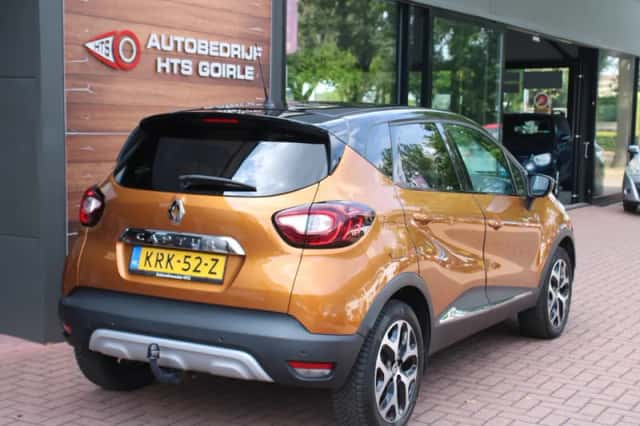 Renault Captur (2020) thumbnail 4