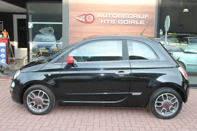 Fiat 500 (2009) thumbnail 2
