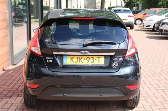 Ford Fiesta (2015) thumbnail 6