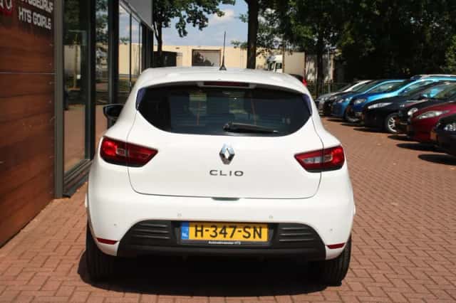 Renault Clio (2018) thumbnail 4