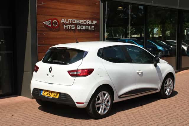 Renault Clio (2018) thumbnail 5