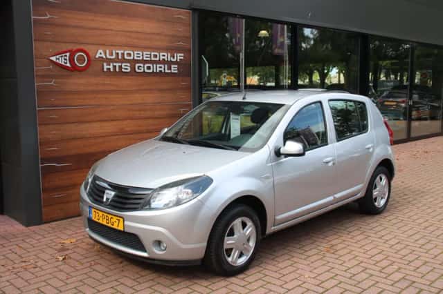 Dacia Sandero (2011) thumbnail 1