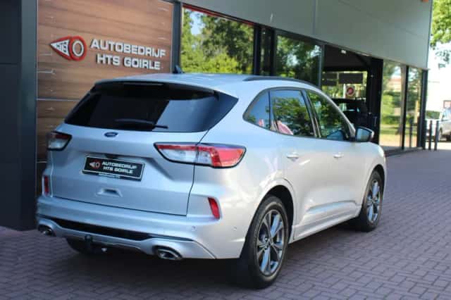 Ford Kuga (2020) thumbnail 5