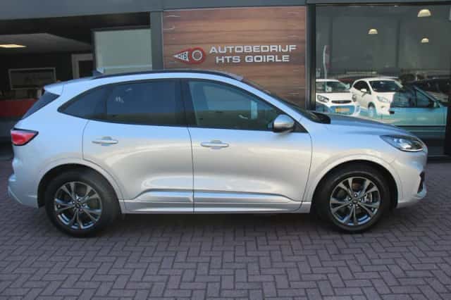 Ford Kuga (2020) thumbnail 6