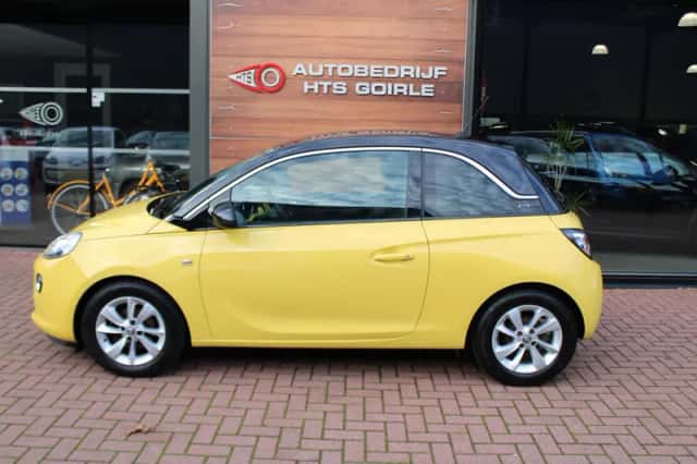 Opel Adam (2015) thumbnail 2