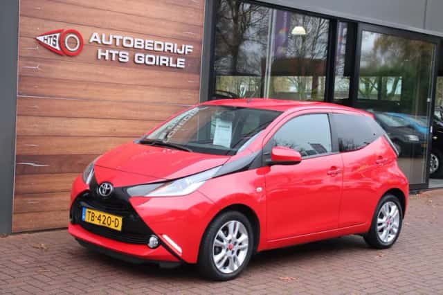 Toyota Aygo (2018) thumbnail 1