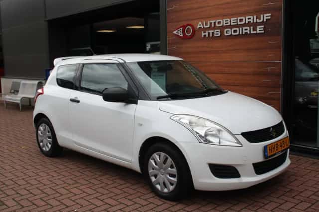Suzuki Swift (2011) thumbnail 6