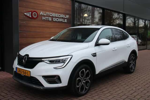 Renault Arkana (2022) thumbnail 1
