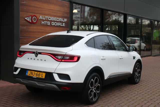 Renault Arkana (2022) thumbnail 4